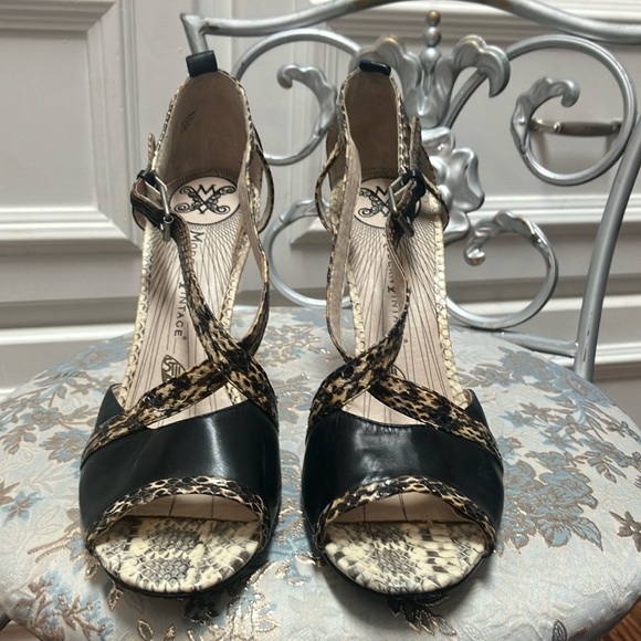 Python Skin Heels Modern Vintage | Shoes | Modern Vintage Black And Snake Skin Python ...